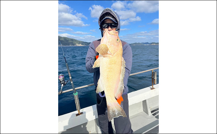 「釣りの聖地」五島列島遠征ルアー釣行で11kgヒラマサ登場　キャスティングにヒット