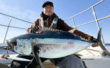 【沖のルアー釣果速報】志摩沖のトンジギで21.7kgタネトン浮上！（三…