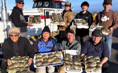 【沖釣り釣果速報】Wヒット連発！富山沖の船カワハギ釣りで肝パンサイズ続…