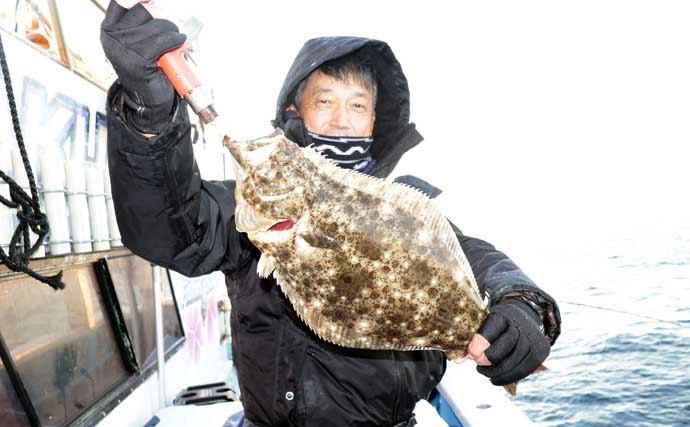 鹿島沖のヒラメ釣りで最大2.5kg＆トップ6尾手中【茨城】水深20m前後が狙い目