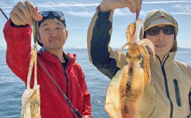 唐津沖のティップランエギングで1kg超アオリイカ手中【佐賀】無風コンデ…