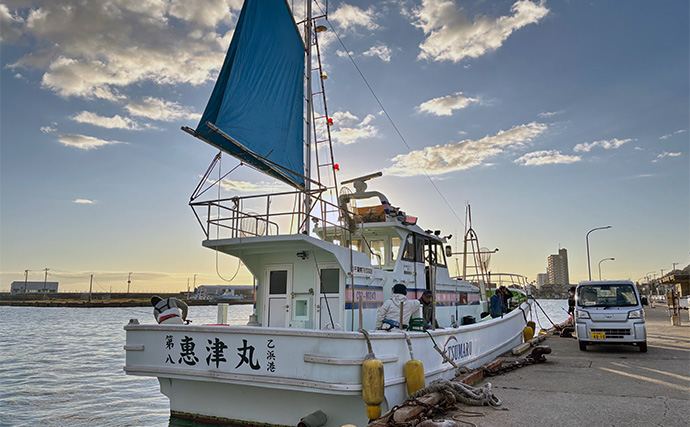 「フラッシャーサビキで赤いダイヤを狙う！」半夜キンメダイ釣りで2ケタ釣果達成【恵津丸】