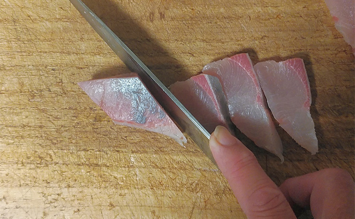 釣った魚で作る「うまさ倍増」レシピ：ネリゴのネズ和え　マヨネーズで味変を