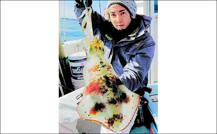 日本海タイラバ＆ティップラン豪華リレー釣りを満喫【新潟】良型マダイに大型アオリイカが浮上！