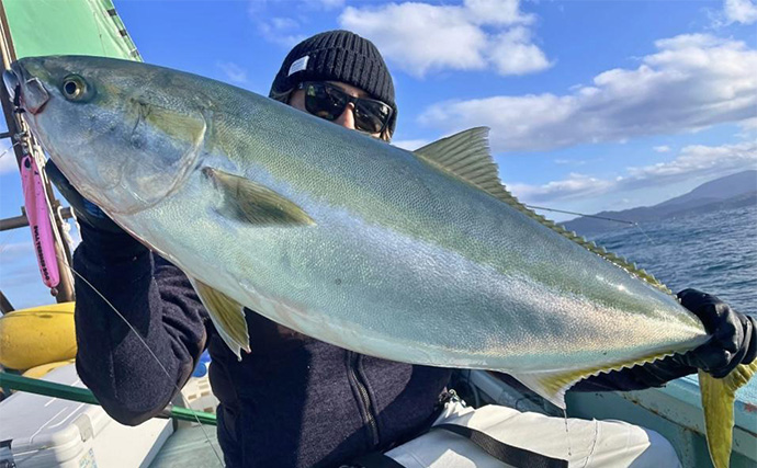 「10kg超えブリが続々！」上越沖ジギングで腹パン寒ブリをキャッチ【こうゆう丸】
