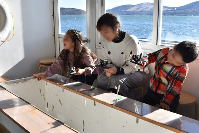 冬の風物詩・ワカサギ釣りを楽しもう　ハリ外しで釣果が変わる？【今週の釣りニュース6選】