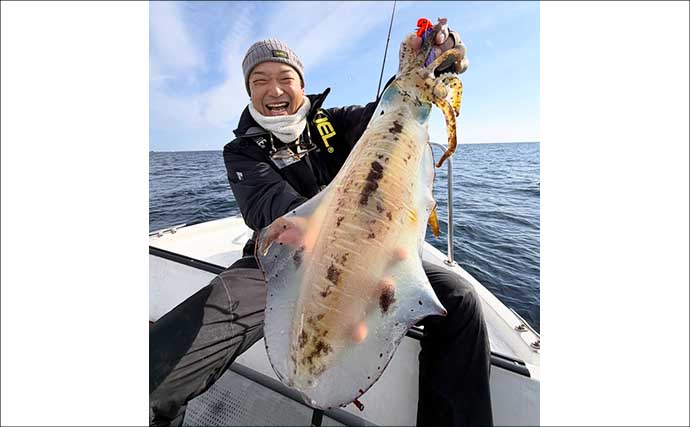 【沖のルアー釣果速報】志摩沖のティップランエギングで1.2kg良型アオリイカ浮上（三重）