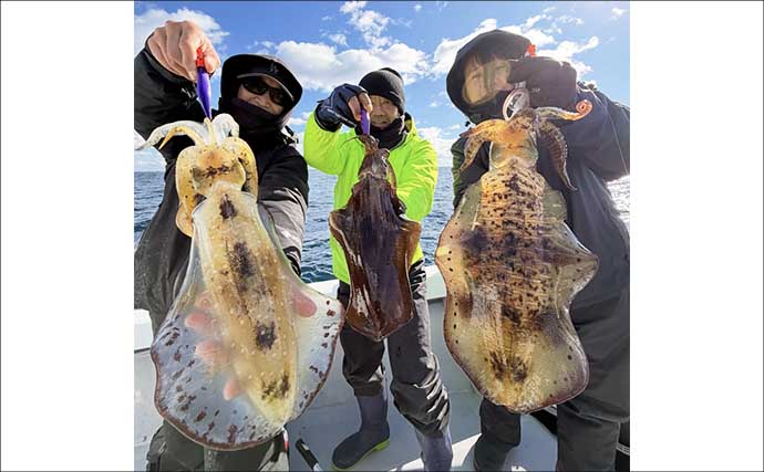 【沖のルアー釣果速報】トンジギで24kg級巨大タネトン浮上！カツオもヒット（三重）