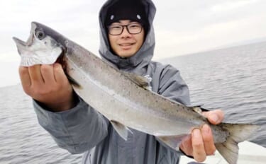 琵琶湖レイクトローリングでビワマス10匹好捕！【滋賀】50cm迫る良型…