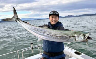 博多湾のブレードジギングで90cm超4kgサワラ手中！【福岡】タングス…