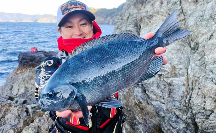 「気温は低いけど心はホカホカ！」 磯フカセ釣りで40cm超え頭に良型クロ連発
