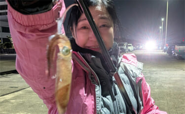 釣れないと言われる半田港でヒイカを狙う【愛知】エサ釣りで当たり千金の2…