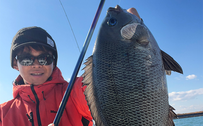 ボートでのフカセ釣りで寒グレ爆釣！【三河湾】ルアーロッドで入れ食い