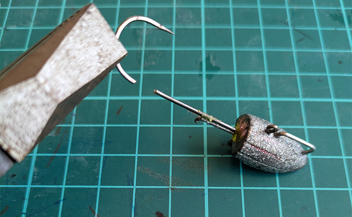 「針が鈍っても捨てちゃダメ？」 使い古したジグヘッドを切断して再利用する方法
