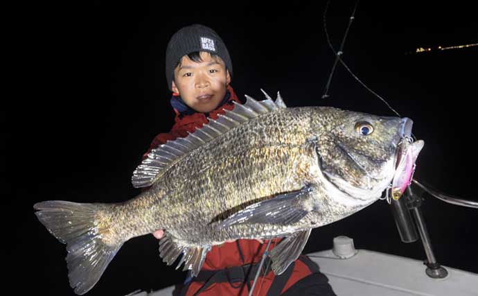 極寒の真冬の夜でもクロダイが連発！　温排水エリアをルアーで狙い撃ち