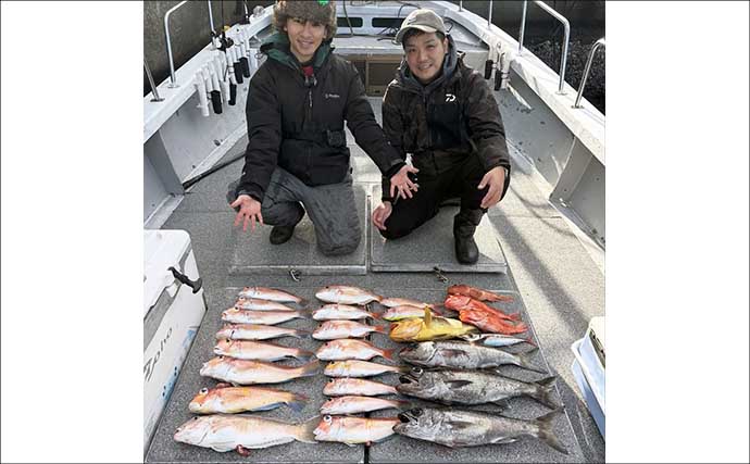 【沖のルアー釣果速報】ジギングで6.7kg級を頭に極太サワラ乱舞！青物交じりで高活性続く（三重）