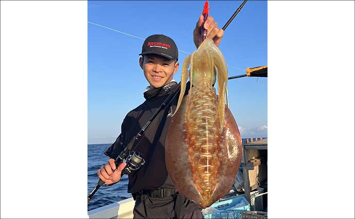 伊是名島で出会った正真正銘の「海人」の話　アオリイカともずくが繋いだ冬の記憶