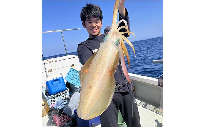 伊是名島で出会った正真正銘の「海人」の話　アオリイカともずくが繋いだ冬の記憶