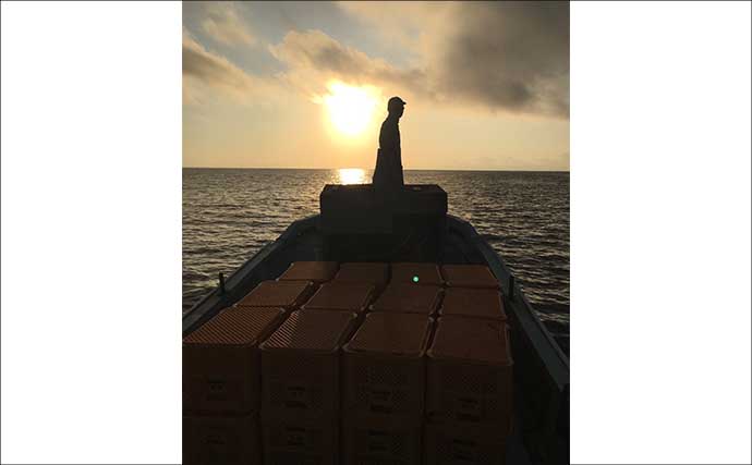 伊是名島で出会った正真正銘の「海人」の話　アオリイカともずくが繋いだ冬の記憶