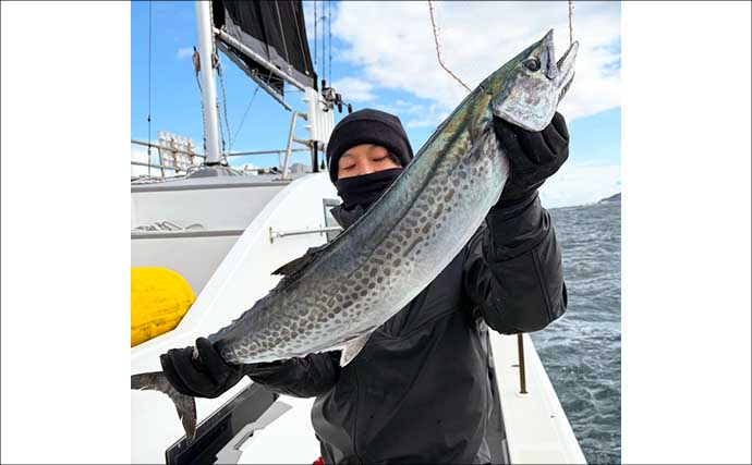 【沖のルアー釣果速報】ジギングで極太サワラ確保！ブリ・ヒラメ交じりで土産充実（愛知）