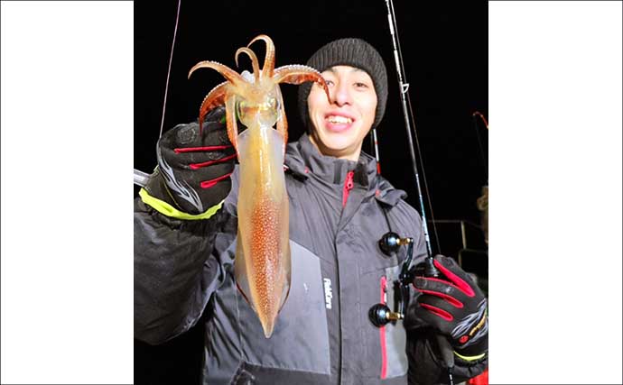 【沖のルアー釣果速報】スルメイカ・アカイカ・ヤリイカの3種好捕！イカメタル夜便が好調（三重）