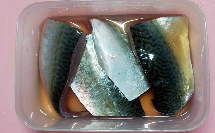 釣魚で作る「漁師飯」レシピ：首折れサバの若狭焼き　即〆で美味しさアップ