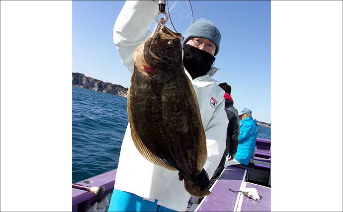 船泳がせ釣りで4kg超大型ヒラメが次々浮上！【千葉・大原】イワシ接岸でチャンス拡大中