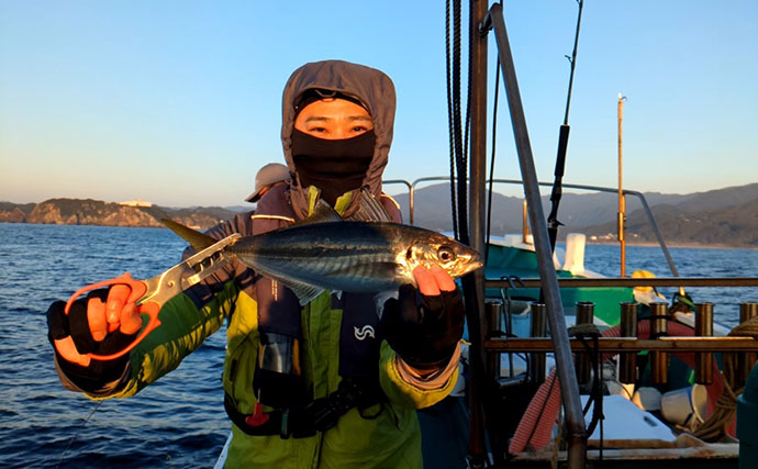 「40cm超えジャンボイサギ獲った！」天秤カゴフカセ釣りで良型美味魚が続々