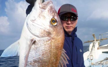 タイラバで4kg筆頭にマダイ数釣りと好気配続く！【沖のルアー釣果速報・…