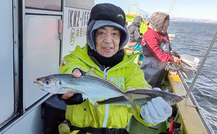 東京湾走水のビシアジ釣りで40cm超え大型アジキャッチ成功！ 降雪による食い渋りに苦戦