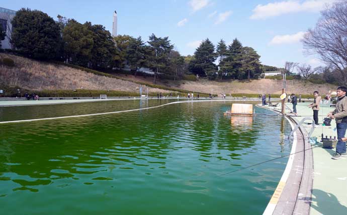 『多摩湖駅前フィッシングエリア』で気軽な電車釣行　日が落ち始めたら蛍光カラーが◎