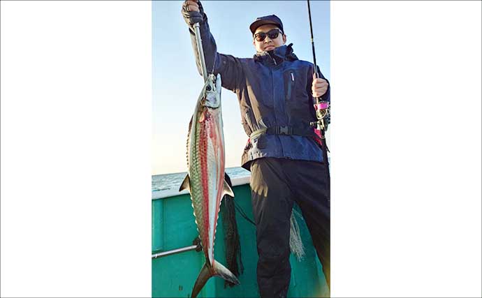 トンジギで30.3kgの特大「タネトン（ビンナガ）」浮上！【沖のルアー最新釣果・三重】