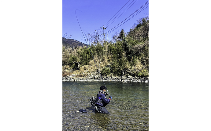 渓流エサ釣りで29.5cm「泣き尺」ヤマメと対面【熊本】解禁日釣行で手中