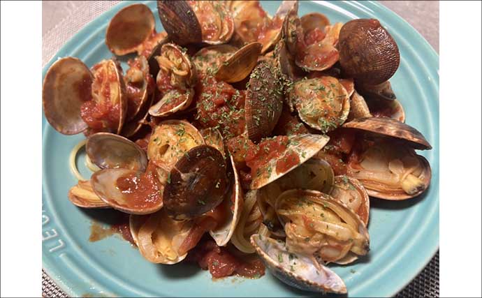 「わずか1時間でバケツ満パン！」前の尻海岸での潮干狩りで5cm級良型アサリがザクザク