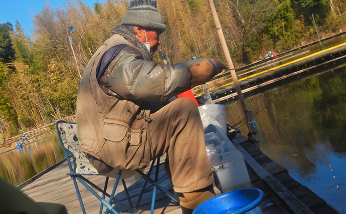 淡水小物釣りでバラタナゴ4束オーバー！【道満河岸ヘラ鮒釣場】開始から爆釣スタート