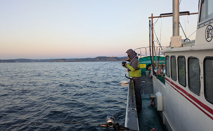 「40cm超えジャンボイサギ獲った！」天秤カゴフカセ釣りで良型美味魚が続々