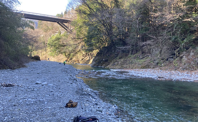解禁直後の奥多摩で渓流釣りを堪能　エサ釣りでニジマスにヤマメを手中