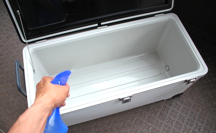 「釣りの頑固な汚れと臭い諦めてない？」遊漁船でアルカリ電解水を使ってみたら衝撃の結果に