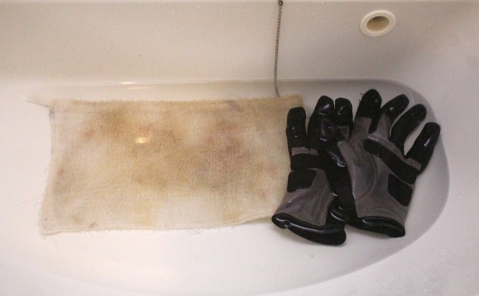 「釣りの頑固な汚れと臭い諦めてない？」遊漁船でアルカリ電解水を使ってみたら衝撃の結果に