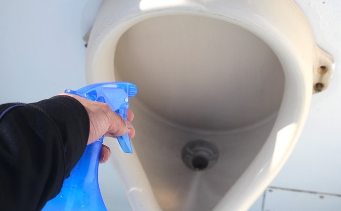 「釣りの頑固な汚れと臭い諦めてない？」遊漁船でアルカリ電解水を使ってみたら衝撃の結果に