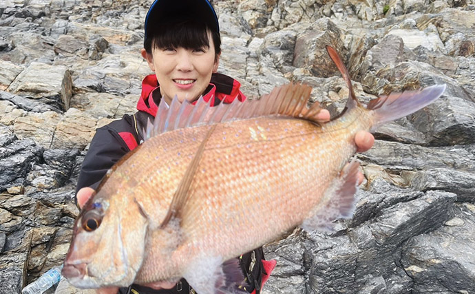 磯チヌ釣り大会でマダイ2連発！【山口】本命チヌは規定数5匹キャッチに成功