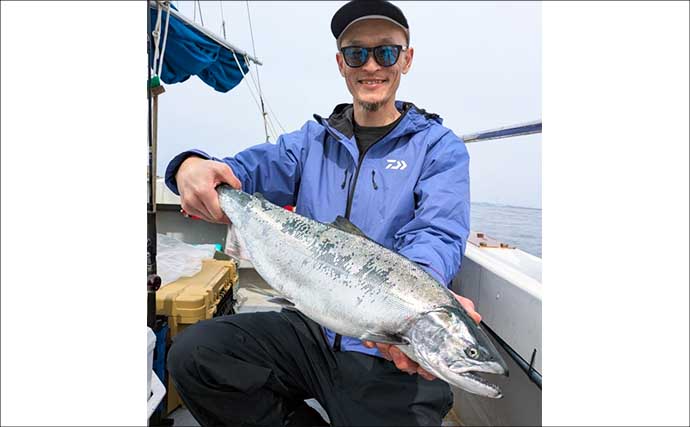 ジギングで希少なサクラマスが登場！ワラサも連発【沖釣りピックアップ4選・北陸】