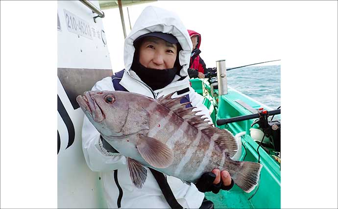 日立沖のオキメバル釣りで好ゲスト混じりで本命手中【茨城】