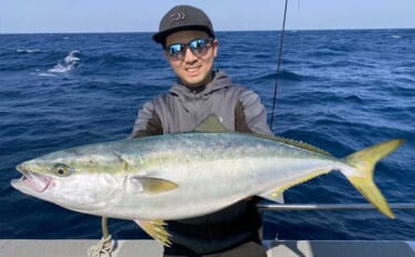 沖ノ島沖ジギング釣行でヤズにヒラマサと対面成功！【こてつ・福岡】今後は…
