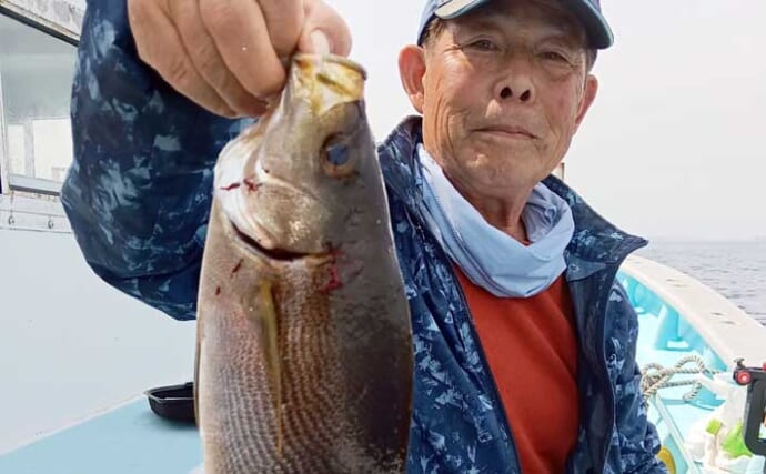 シーズン最中の大山沖イサキ釣りで40cm頭に本命8匹キャッチ【武丸・愛知】