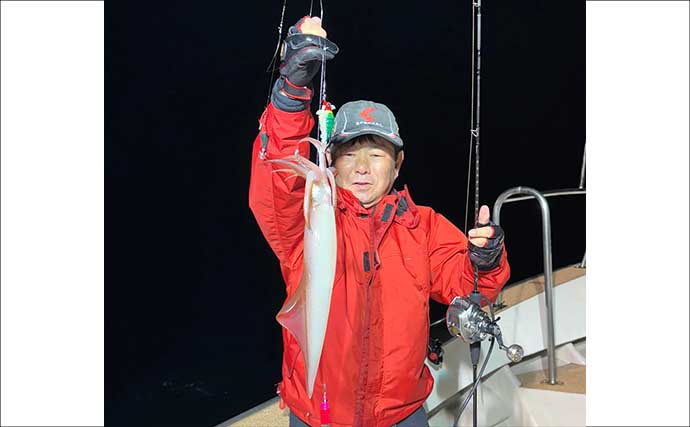 夜焚きイカのシーズン開幕！ 良型交え釣る人80尾【夜焚きイカ釣果速報6選・福岡】
