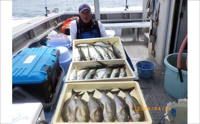 42cm頭に良型イサキ釣る人32匹！大山沖イサキ釣り加速中【船釣り最新情報10選・愛知】