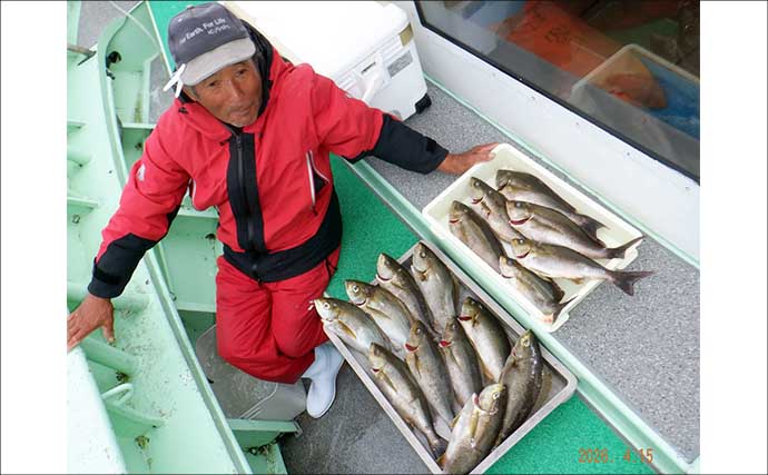 42cm頭に良型イサキ釣る人32匹！大山沖イサキ釣り加速中【船釣り最新情報10選・愛知】