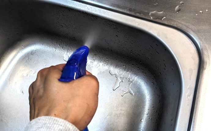 「釣りの頑固な汚れと臭い諦めてない？」遊漁船でアルカリ電解水を使ってみたら衝撃の結果に