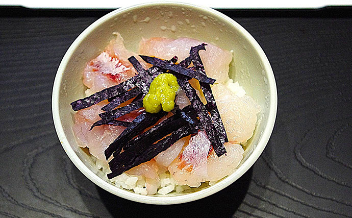 チョクリ仕掛けのマダイ釣りが開幕！ 全長8m8本針の仕掛けで35cm級マダイ3匹【兵庫】